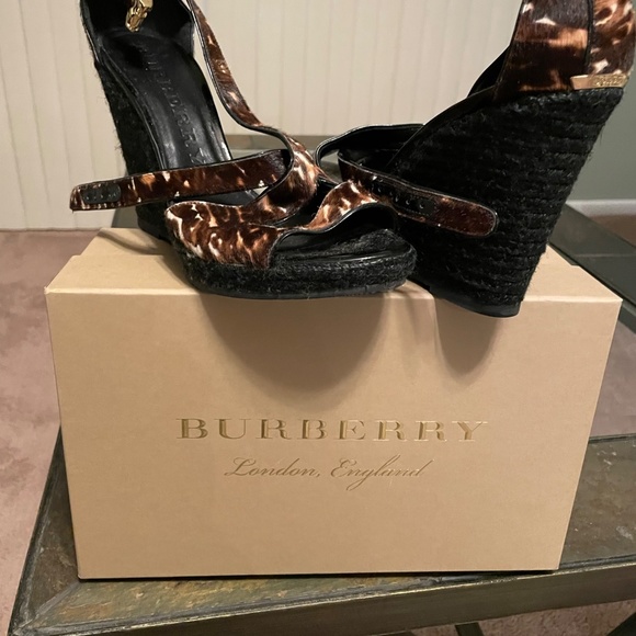 Designer shoes - Picture 2 of 3